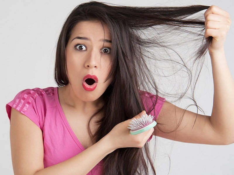 Bad comb, improper wash and other mistakes that we make with hair loss Green Health Live
