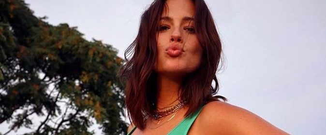 Model Mom To Be Ashley Graham S Baby Bump Album Green Health Live